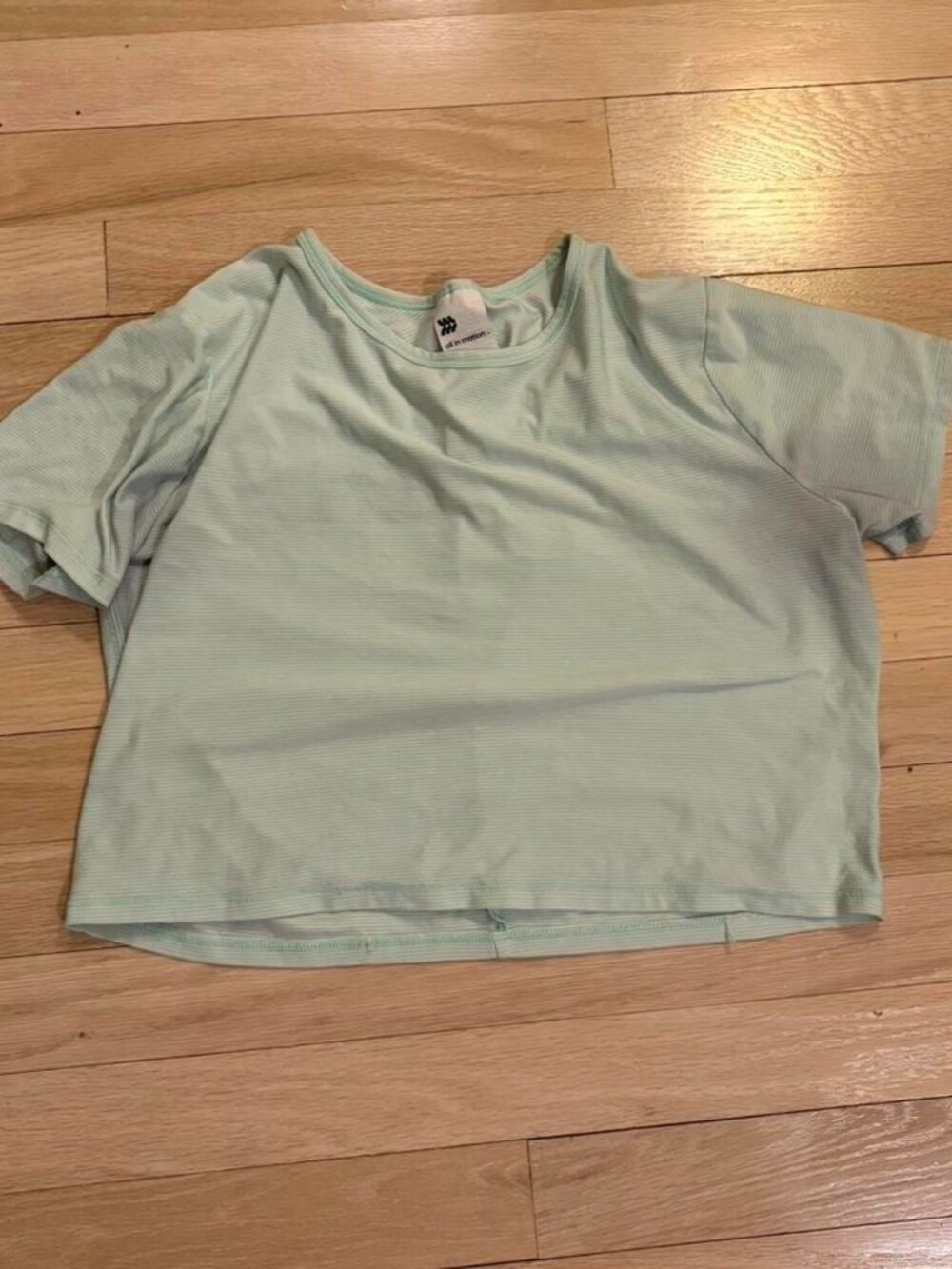 All in motion teal cropped athletic shirt kids large...